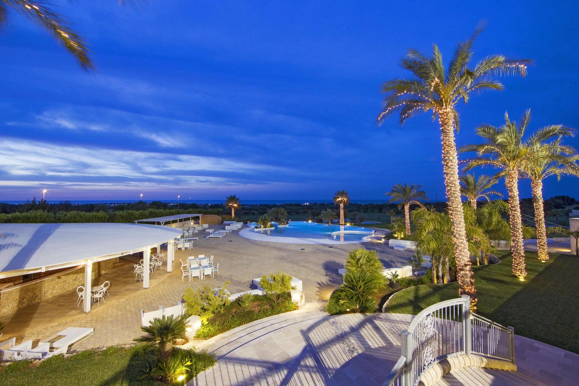 Relais Masseria Caselli Carovigno Buitenkant foto