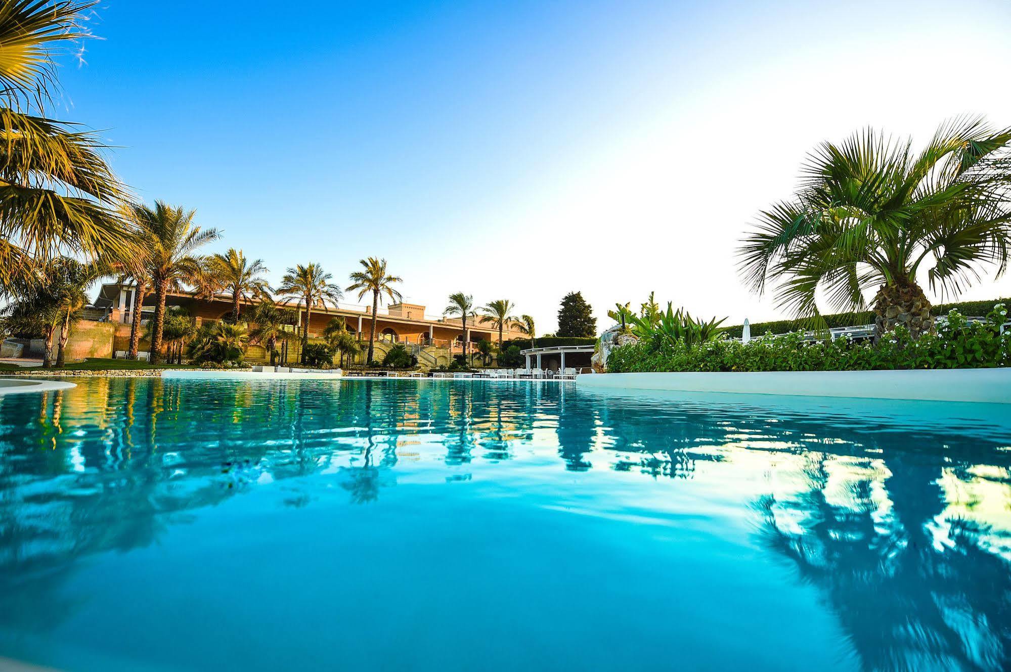 Relais Masseria Caselli Carovigno Buitenkant foto